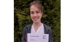 Bachelor-Absolventin Marie Kahlert