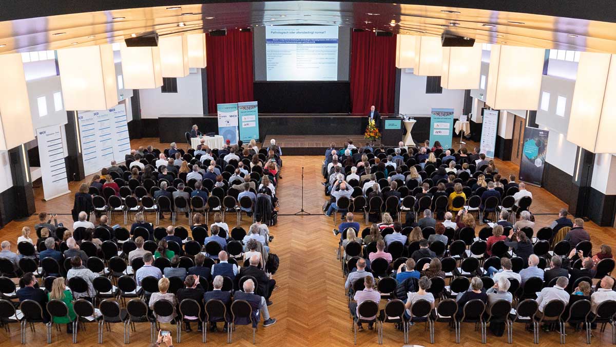 gefülltes Auditorium zum Fachkongress Sicht.Kontakte der Fachverbände ZVA, VDCO und IVBS